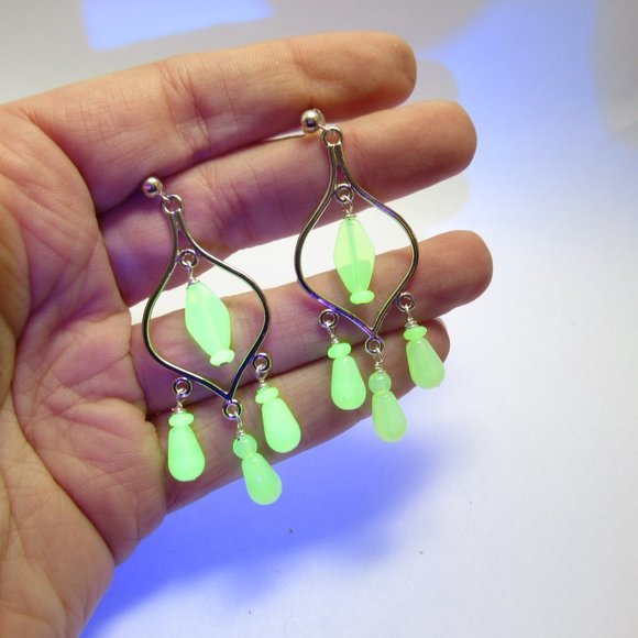 Uranium Glass bead chandelier earrings - Picture 7 of 11